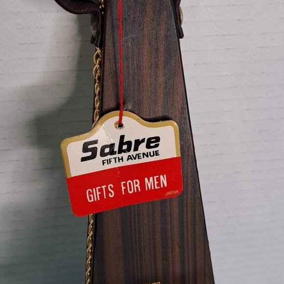 Fifth Ave Sabre clothes brush for men - Picture 2 of 9